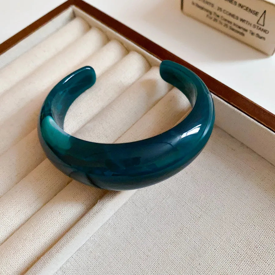 Smooth Round Acrylic Cuff Bangles Bracelet