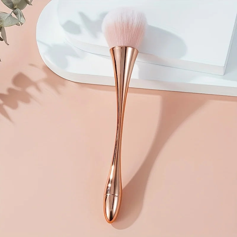 Soft Luxe Fan Face Brush