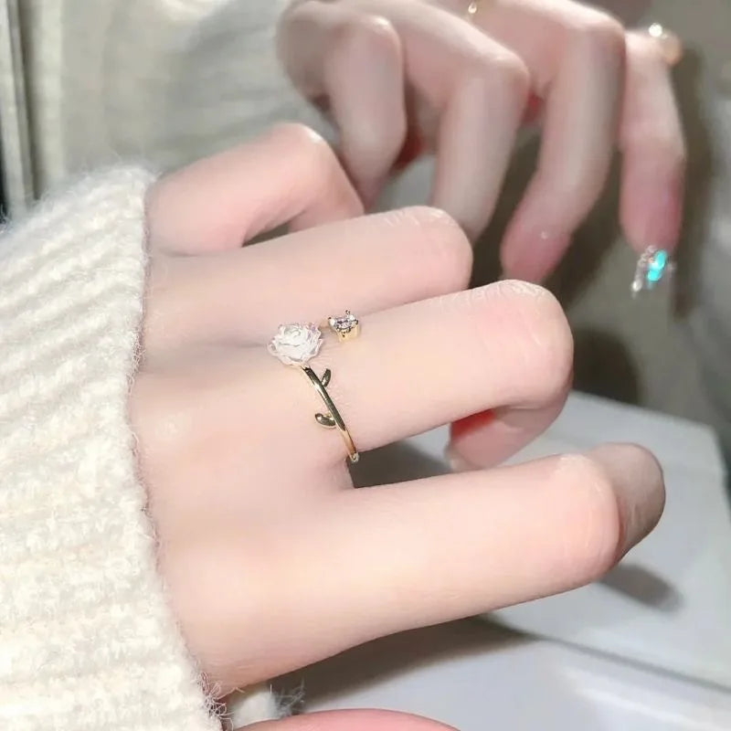 Luxury Zircon Flower Open Ring – Cubic Zirconia Rose/Tulip