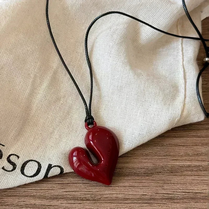 Wrinkled 3D Flower Pendant Necklace