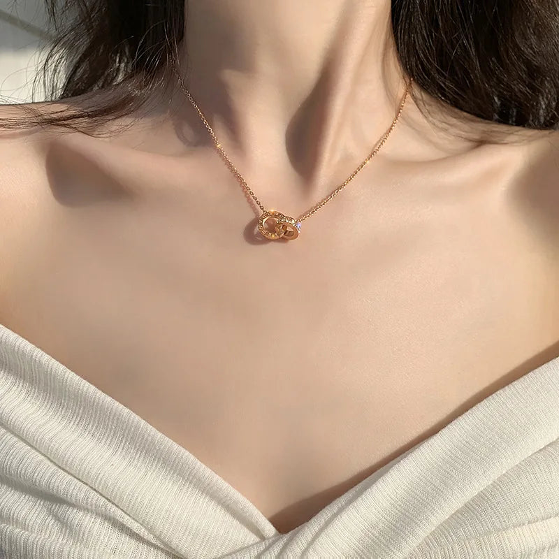 18K Gold Plated Interlocking Circles Necklace – Stainless Steel