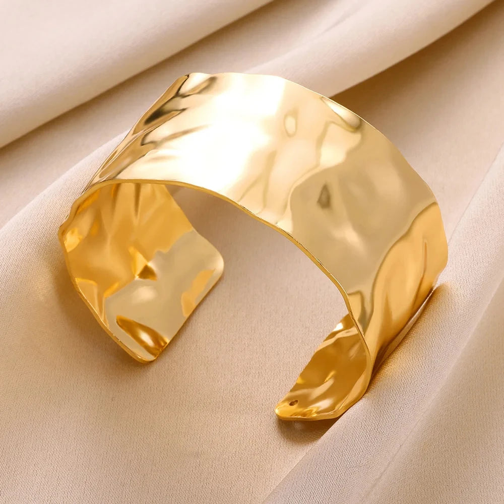 Exquisite Classic Bump Pattern Open Cuff Bracelet – Gold Stainless Steel