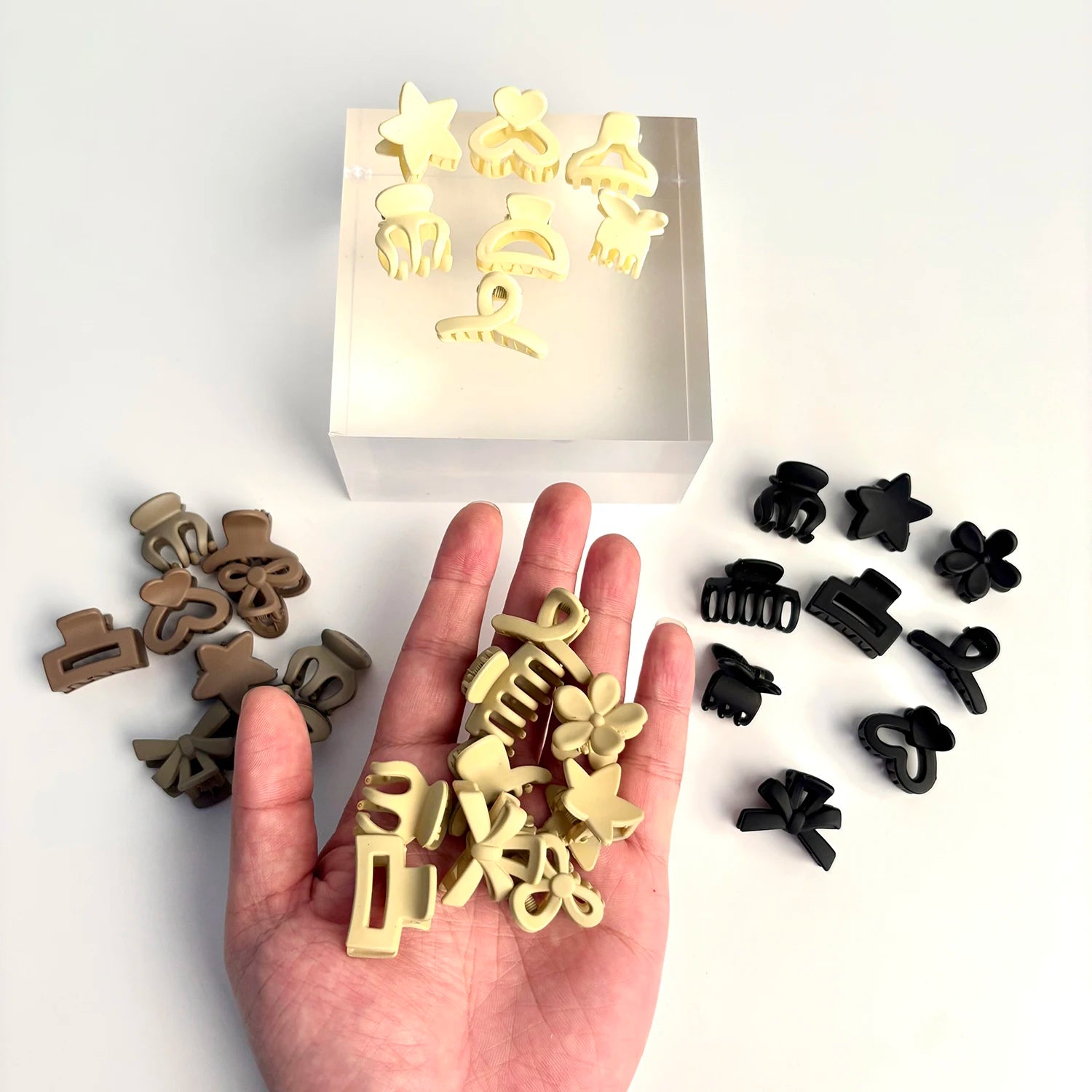Beige mini hair clips set (5–30 pcs), cute everyday accessories for daily use, occasions, and travel.