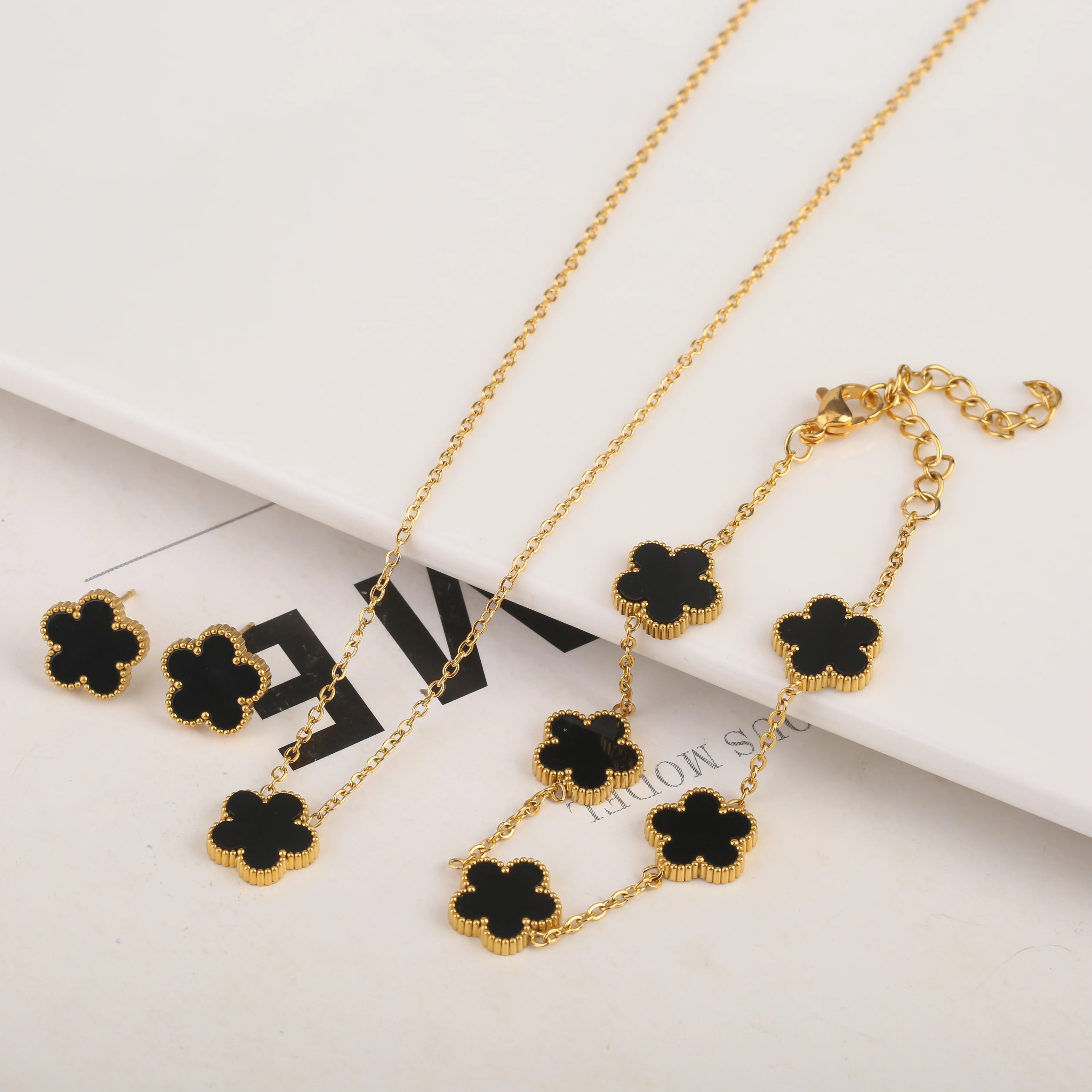 Stainless Steel Clover Flower Bracelet
