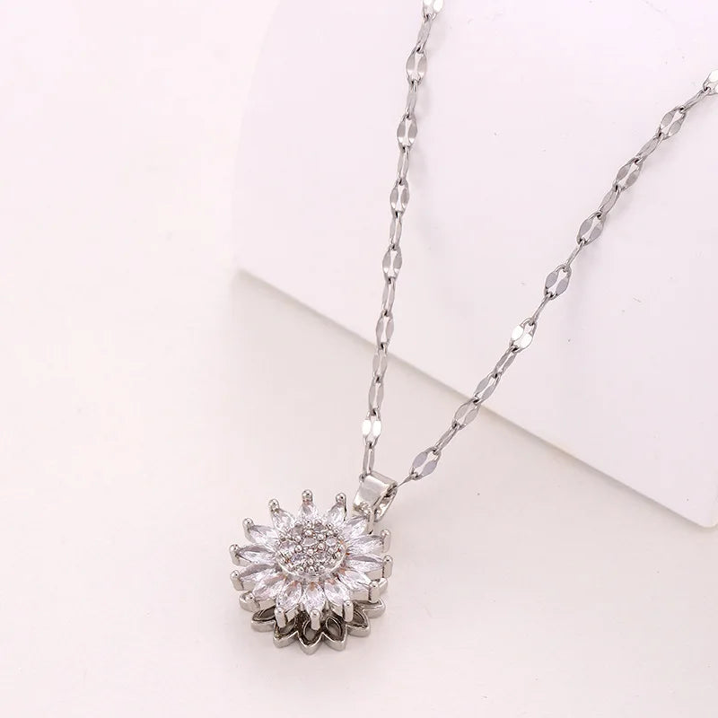 Trendy Spin Sunflower Necklace – Stainless Steel Zircon