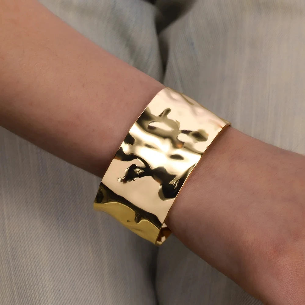 Exquisite Classic Bump Pattern Open Cuff Bracelet – Gold Stainless Steel