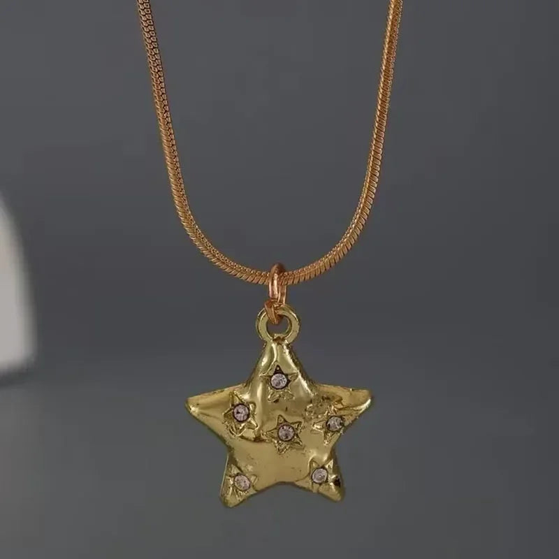 Wrinkled 3D Flower Pendant Necklace