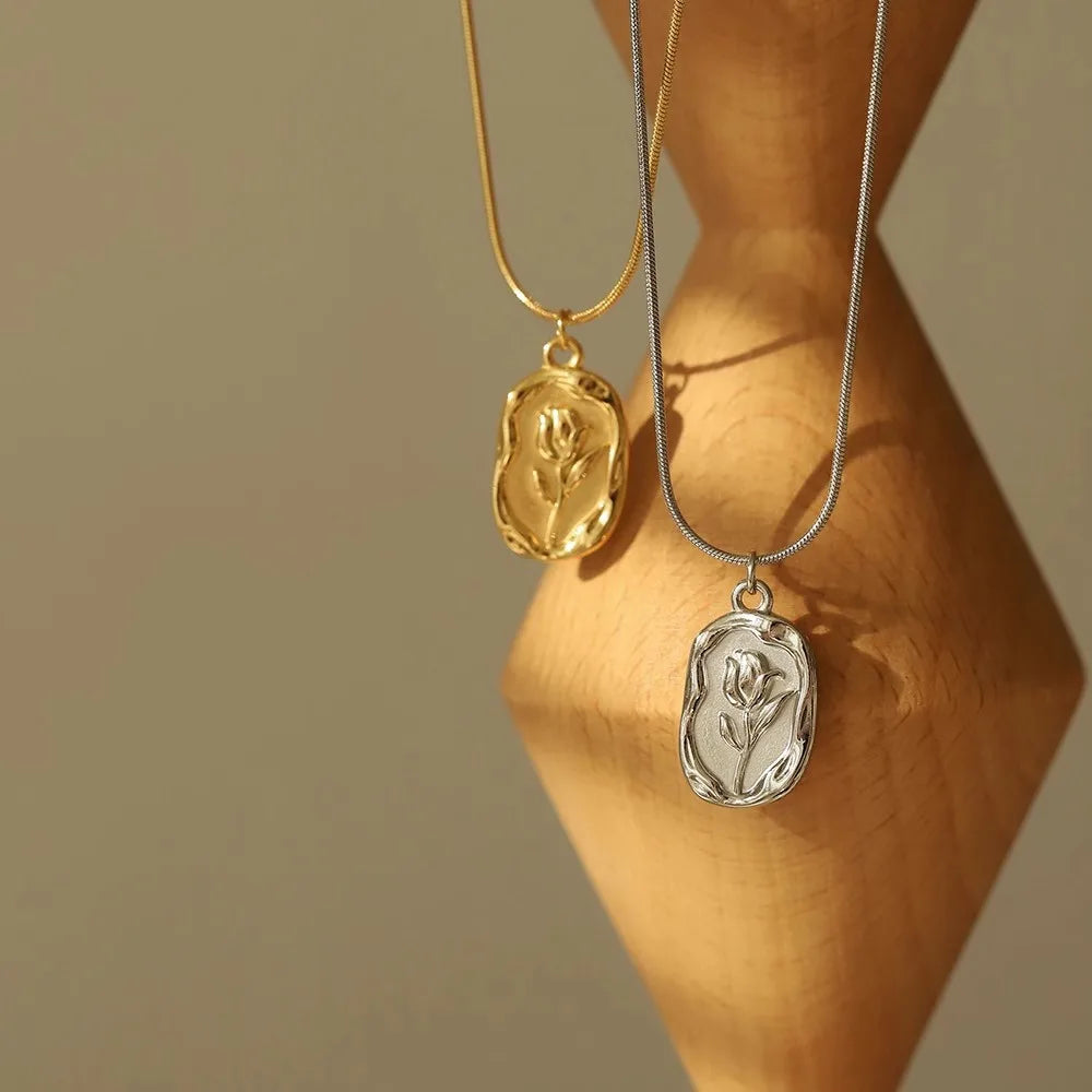 Retro Embossed Tulip Pendant Necklace – Stainless Steel