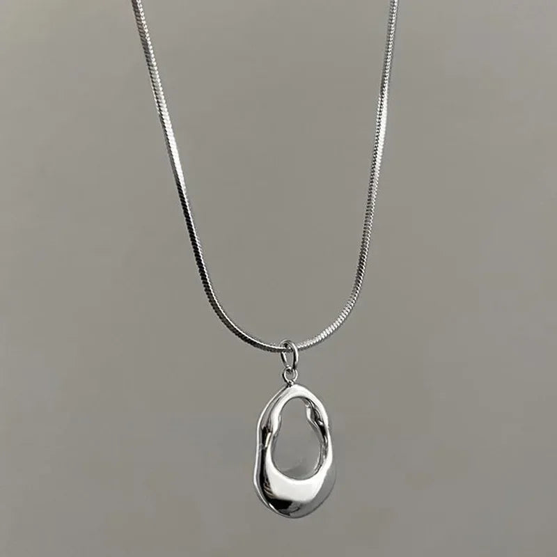 Wrinkled 3D Flower Pendant Necklace