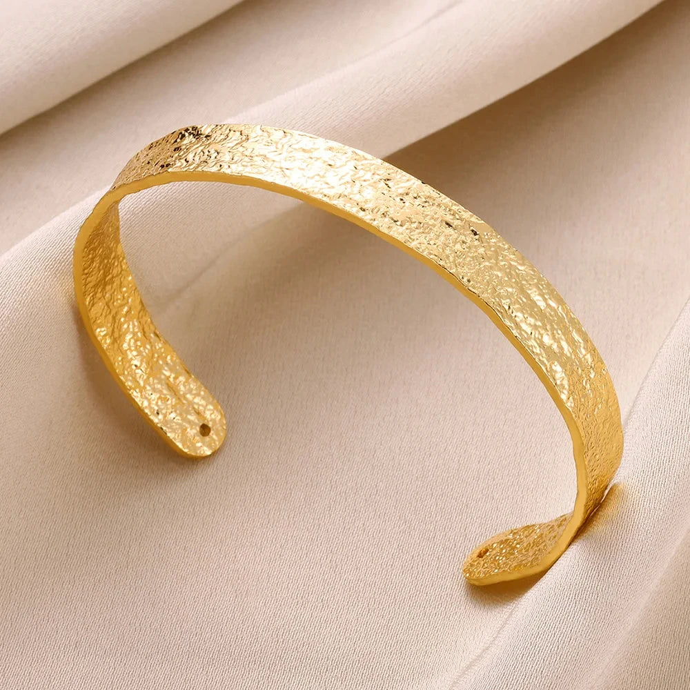 Exquisite Classic Bump Pattern Open Cuff Bracelet – Gold Stainless Steel