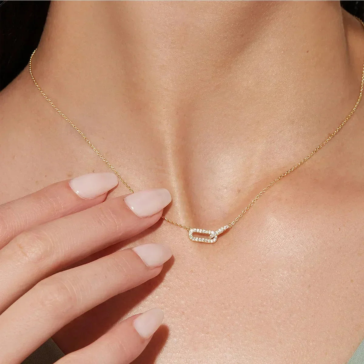 Wrinkled 3D Flower Pendant Necklace