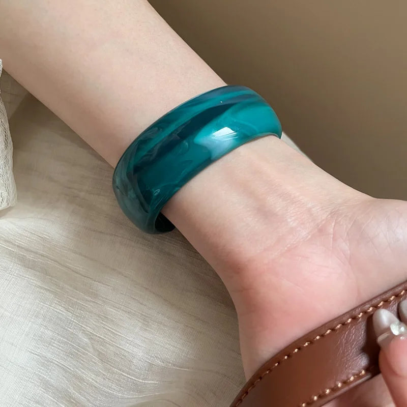 Smooth Round Acrylic Cuff Bangles Bracelet