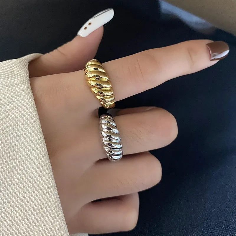 925 Silver Twisted Croissant Ring